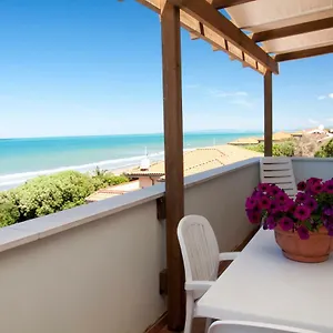 Clara , San Vincenzo Italia
